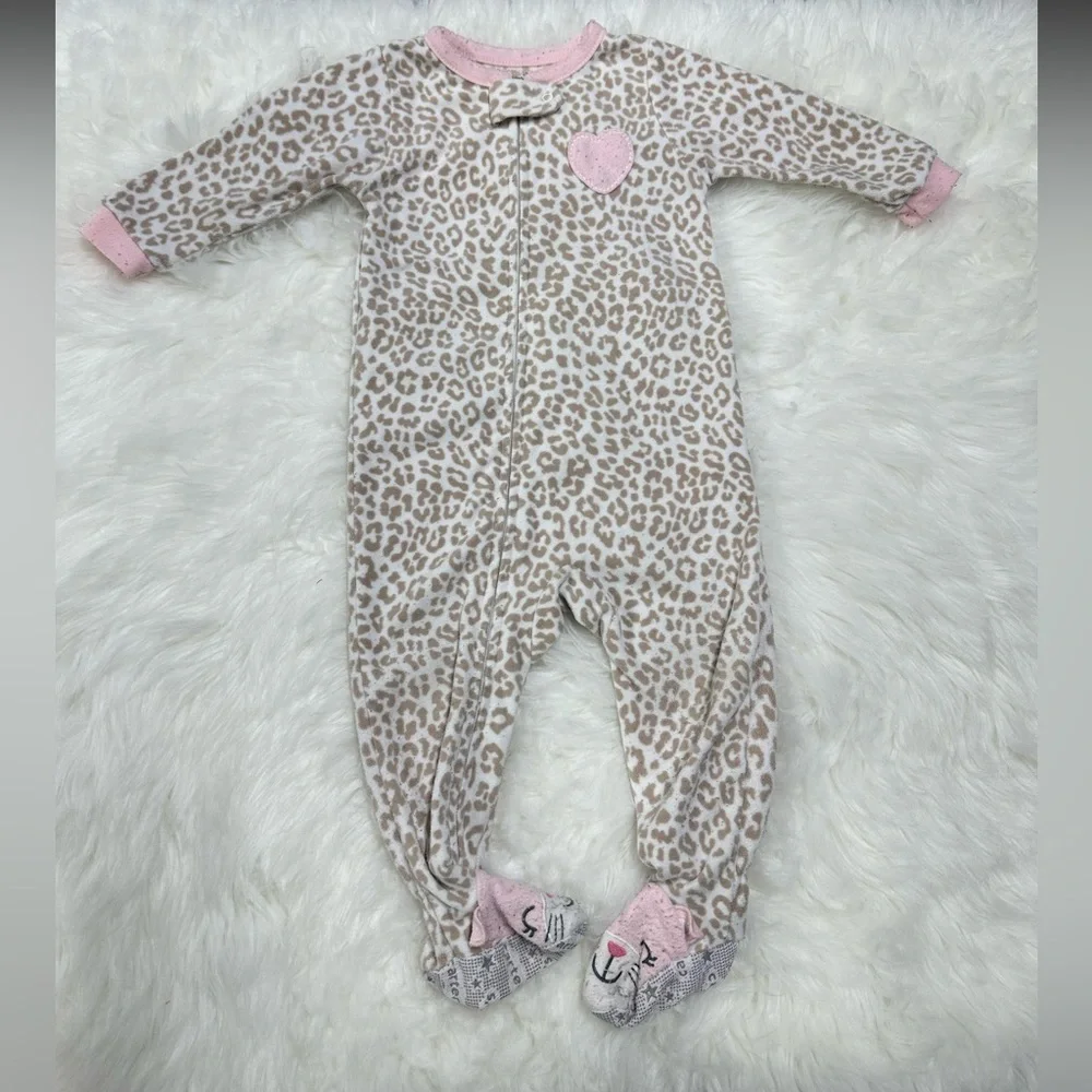 Carter’s 12 baby girl fleece footies​